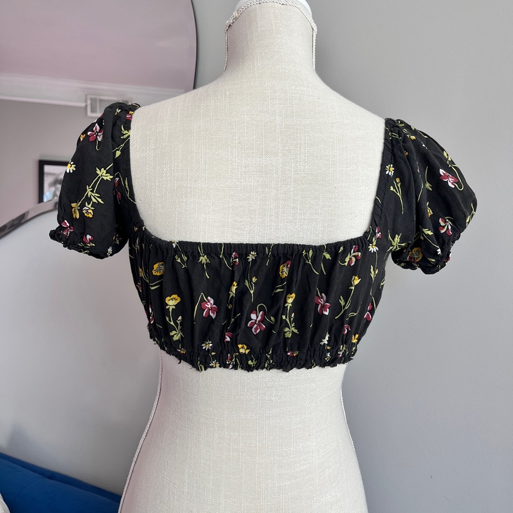 altered uo floral top 🌺 - Picture 3 of 5